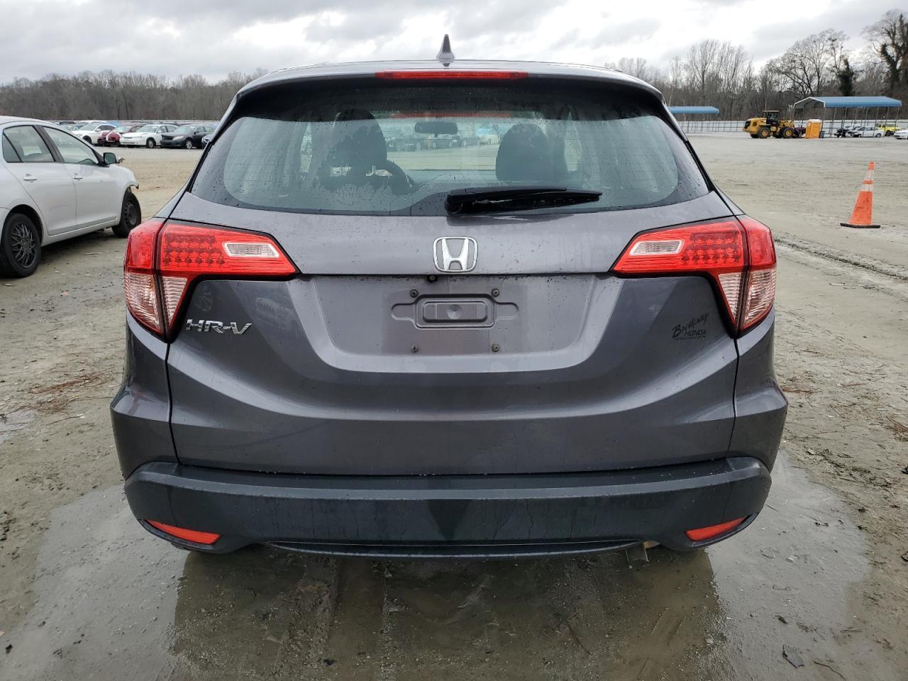 2018 HONDA HR-V LX - Image 6