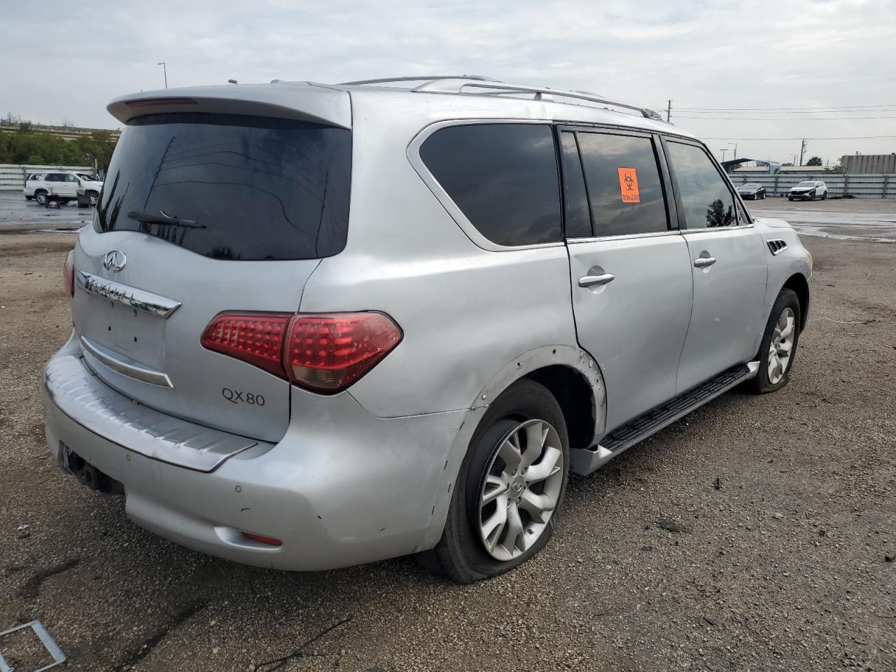 2017 INFINITI QX80 BASE - Image 3