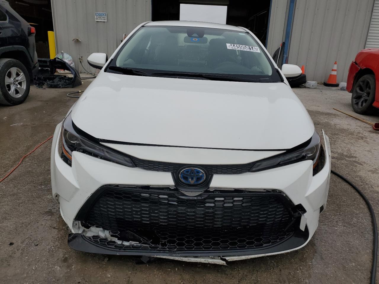 2021 TOYOTA COROLLA LE - Фото 5
