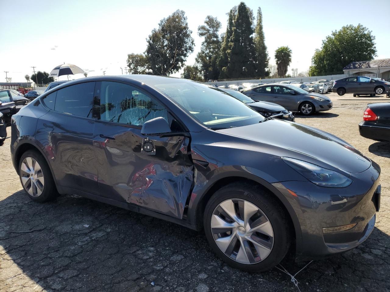 2023 TESLA MODEL Y - Фото 4
