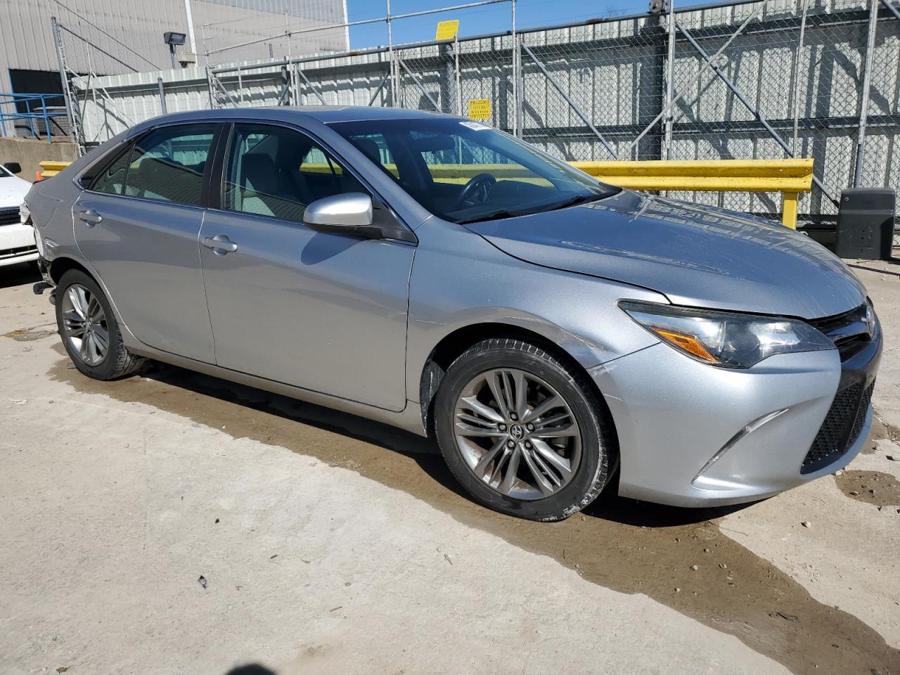 2015 TOYOTA CAMRY LE - Фото 4