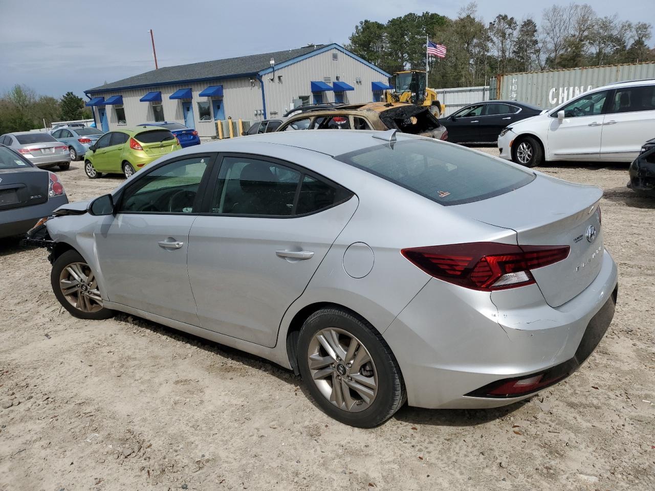 2019 HYUNDAI ELANTRA SE - Image 2