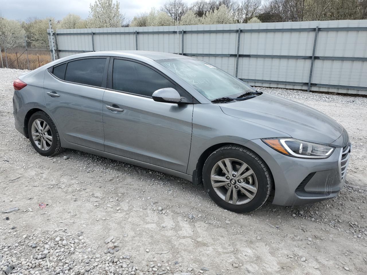 2017 HYUNDAI ELANTRA SE - Фото 4