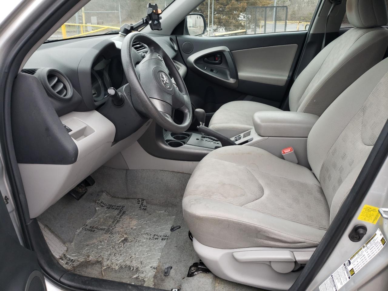 2011 TOYOTA RAV4 - Фото 7