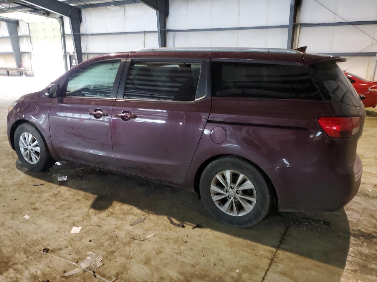 2017 KIA SEDONA LX - Фото 2