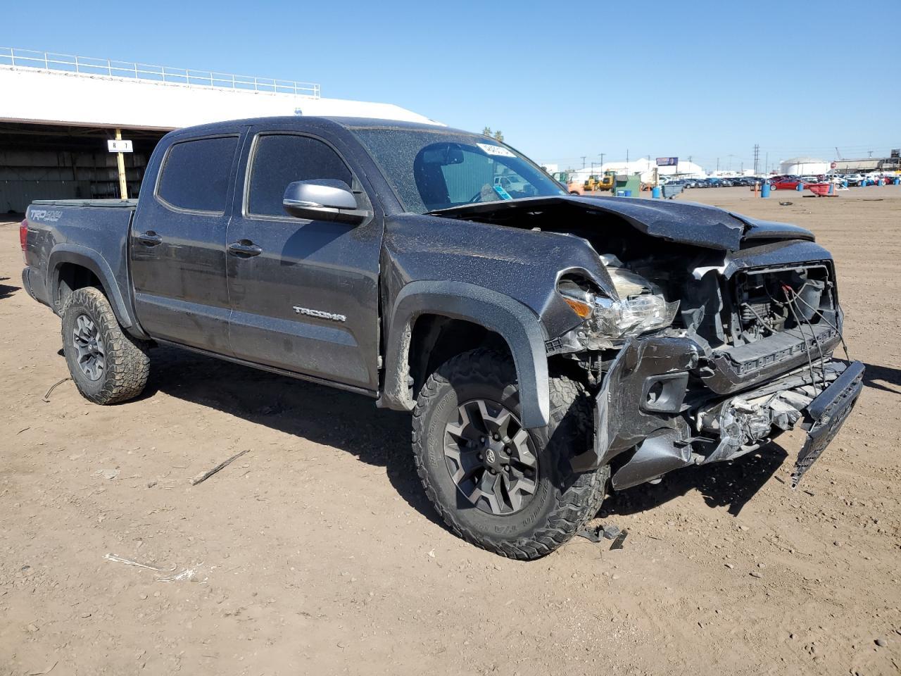2017 TOYOTA TACOMA DOU - Фото 4