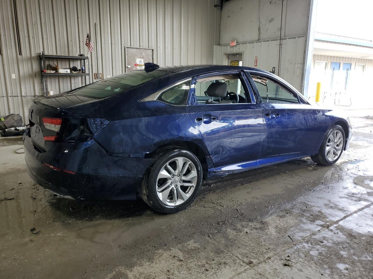 2018 HONDA ACCORD LX - Image 3