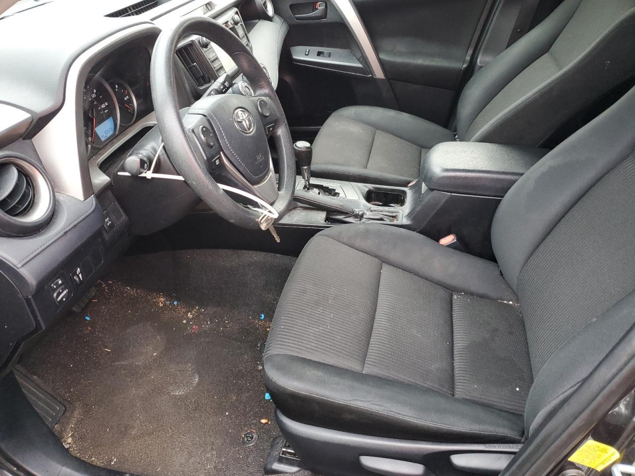 2016 TOYOTA RAV4 LE - Фото 7