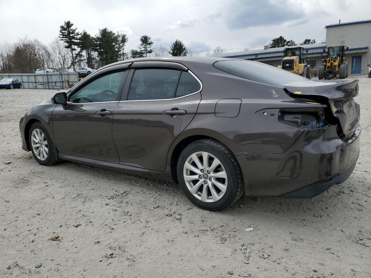 2018 TOYOTA CAMRY L - Image 2