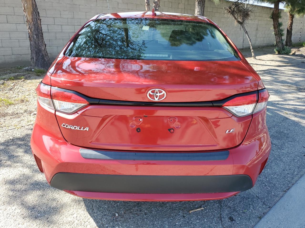 2020 TOYOTA COROLLA LE - Фото 6
