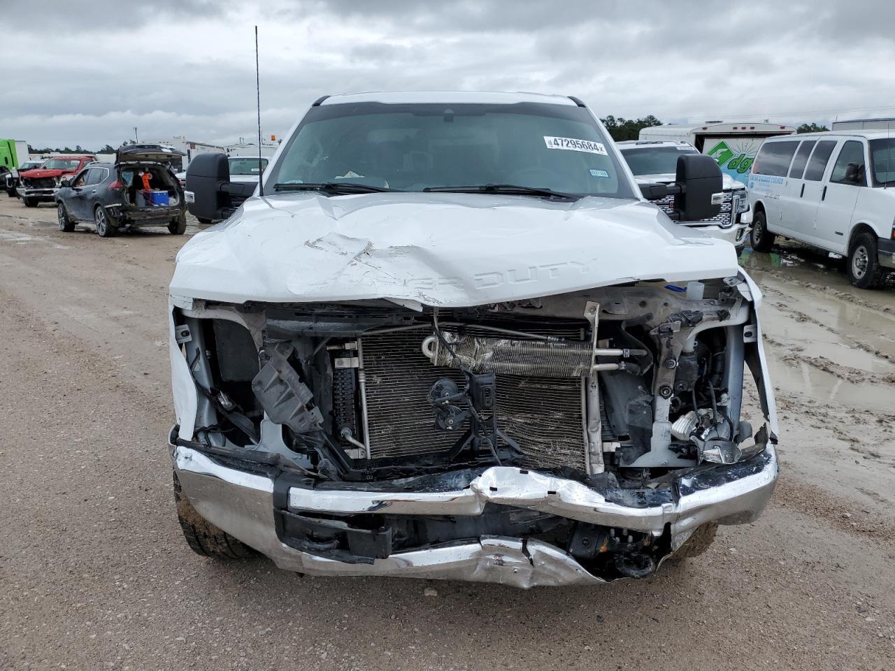 2022 FORD F250 SUPER - Image 5