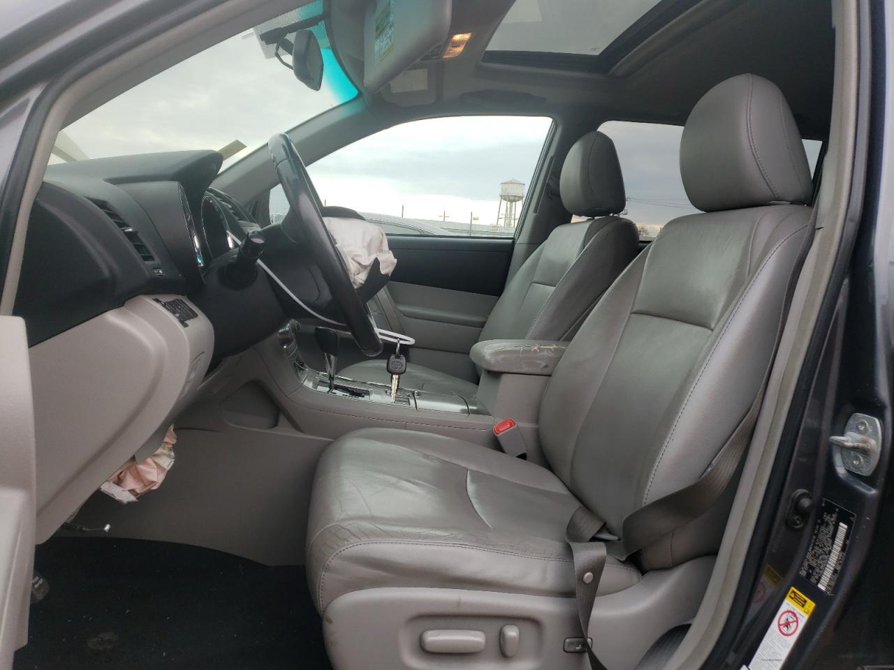 2011 TOYOTA HIGHLANDER - Фото 7