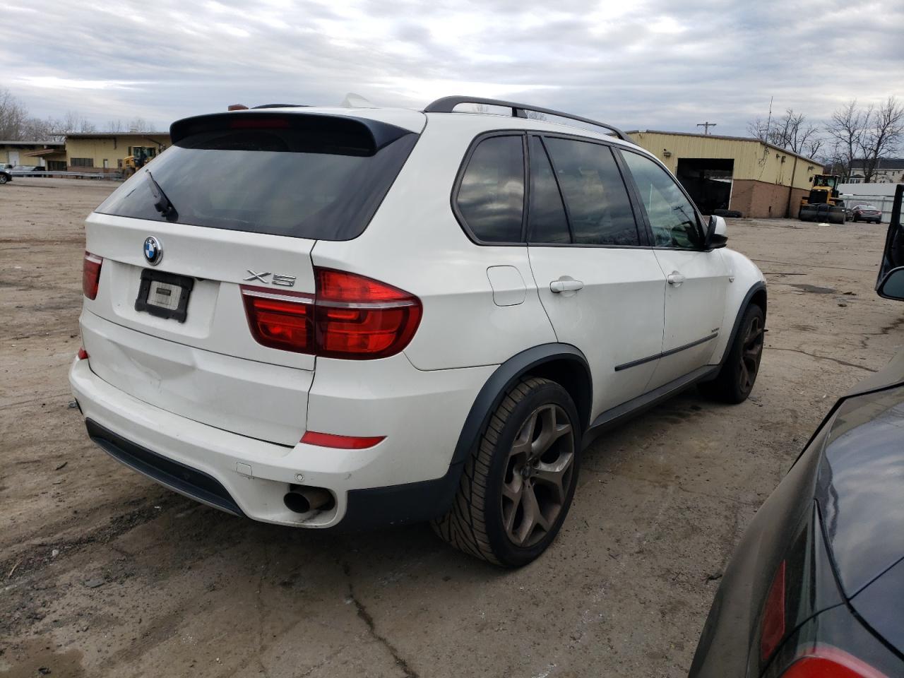 2012 BMW X5 XDRIVE3 - Image 3