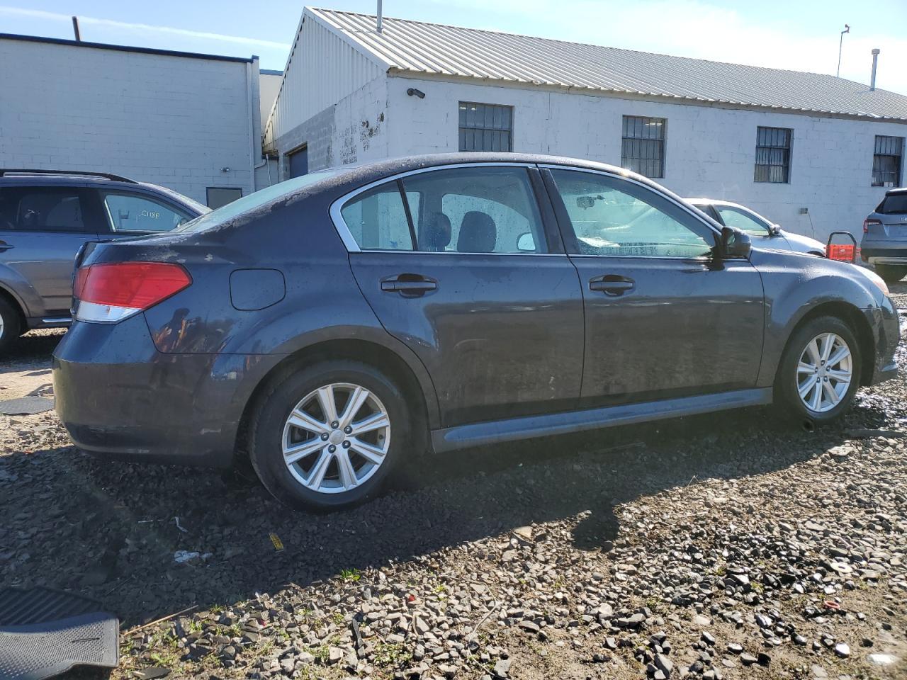 2012 SUBARU LEGACY 2.5 - Image 3