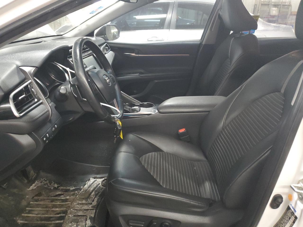 2018 TOYOTA CAMRY L - Фото 7
