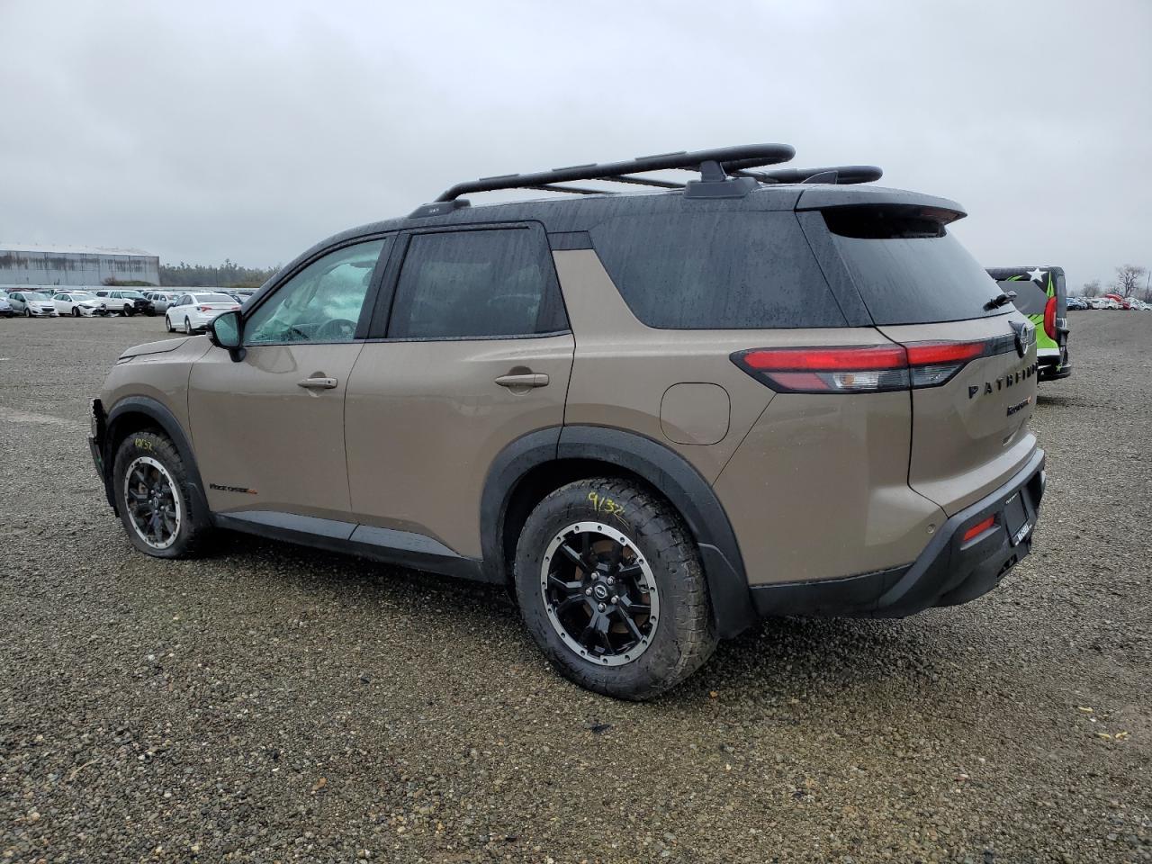 2023 NISSAN PATHFINDER - Image 2