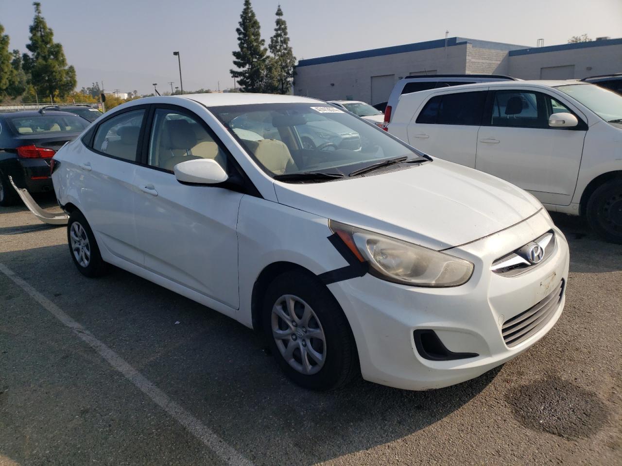 2014 HYUNDAI ACCENT GLS - Image 4