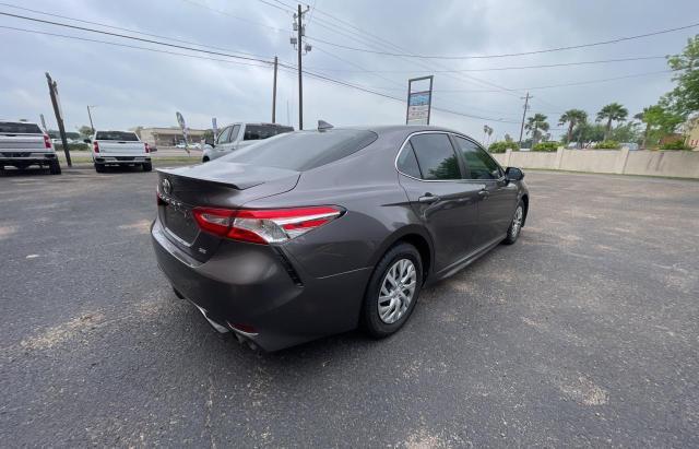 2020 Toyota Camry Se - Фото 4