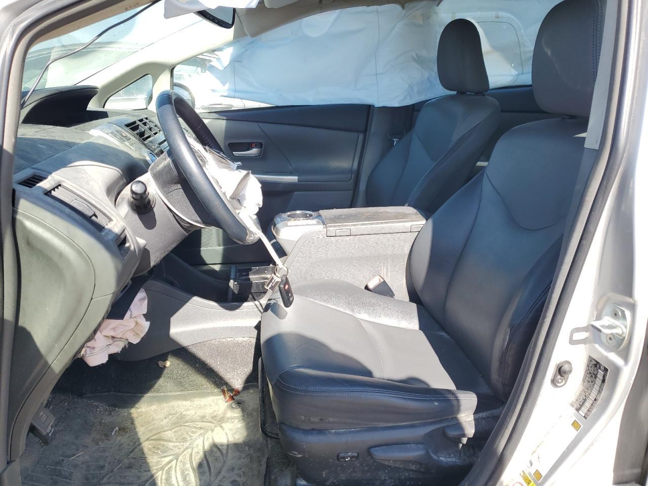 2013 TOYOTA PRIUS V - Фото 7