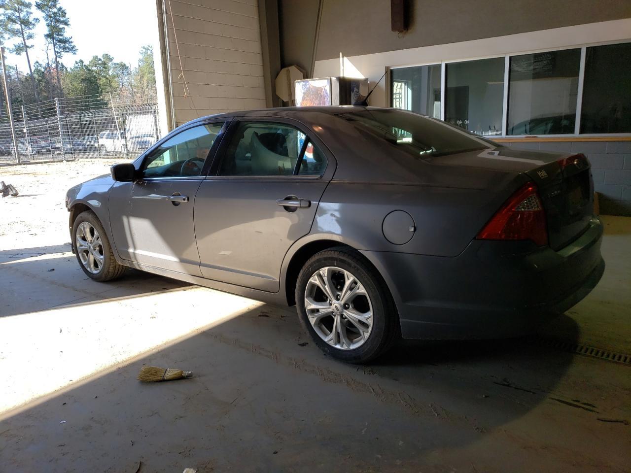 2012 FORD FUSION SE - Image 2