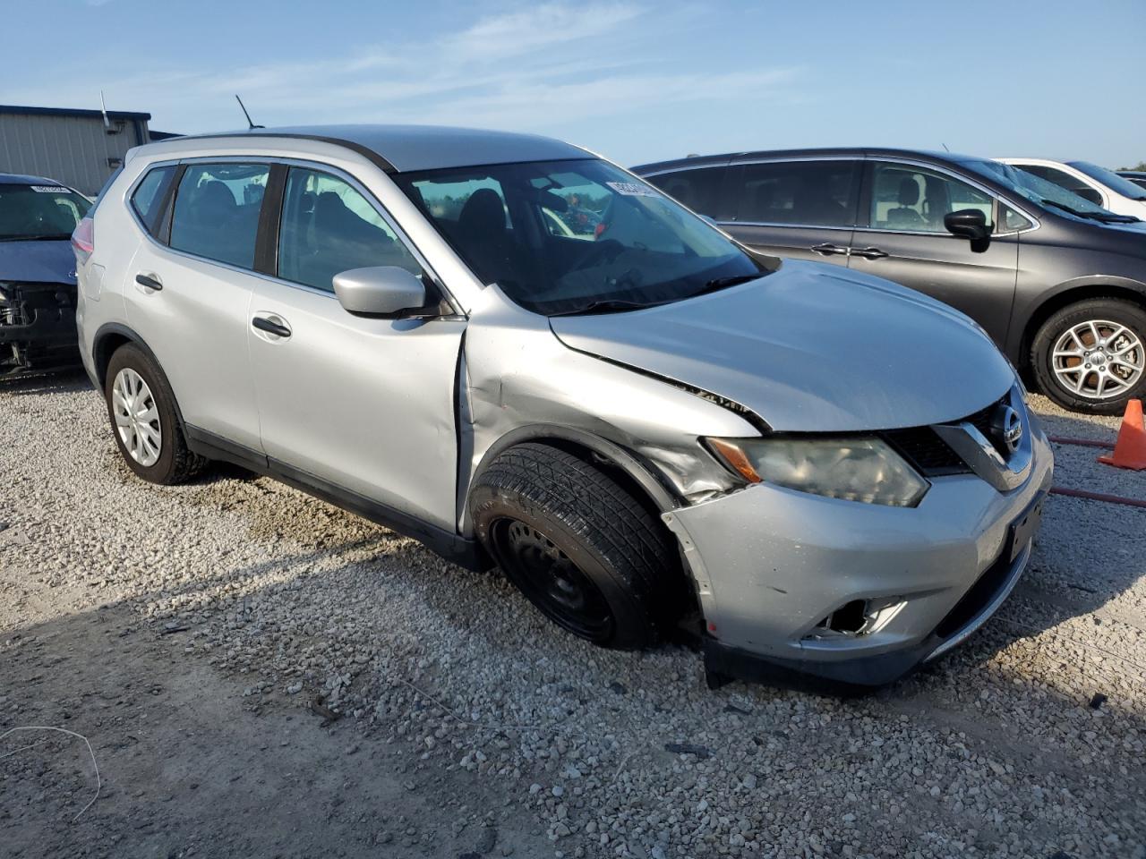 2016 NISSAN ROGUE S - Image 4