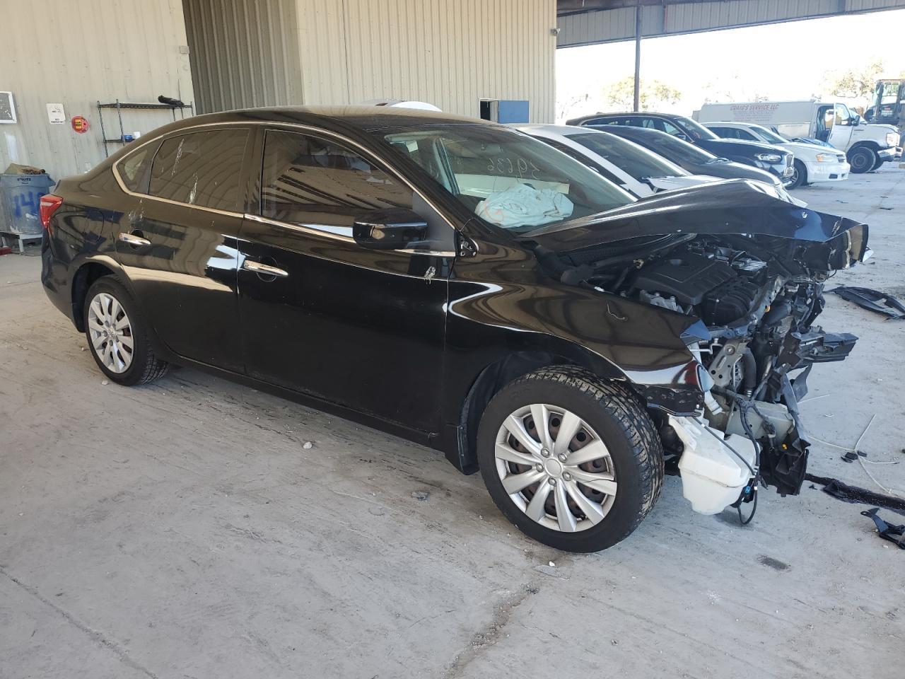 2017 NISSAN SENTRA S - Фото 4