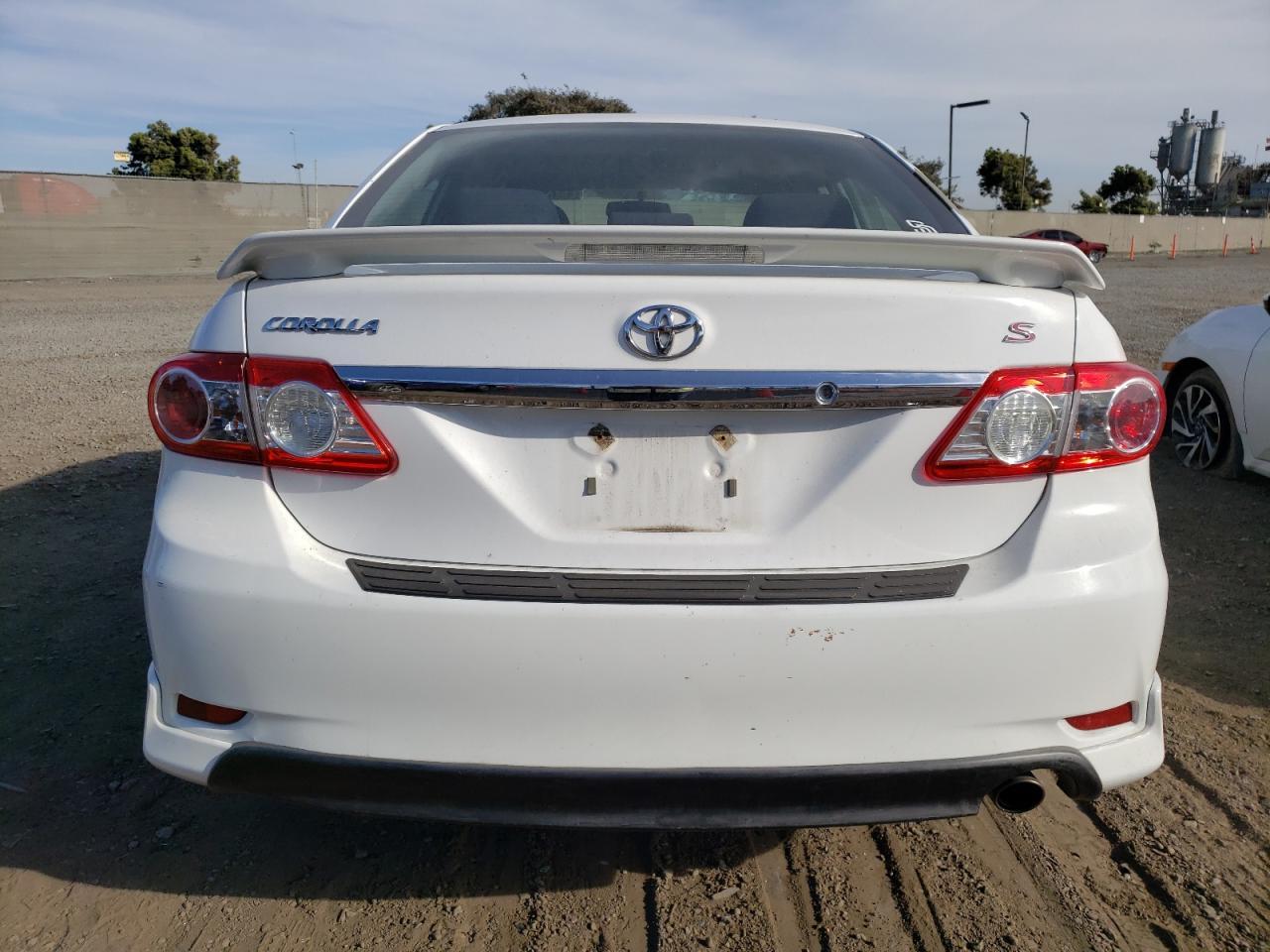 2013 TOYOTA COROLLA BA - Image 6