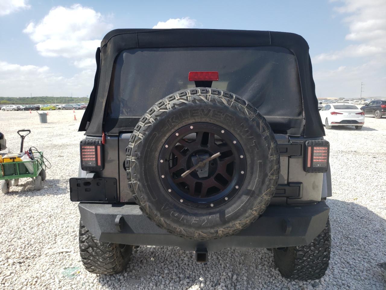 2017 JEEP WRANGLER U - Фото 6