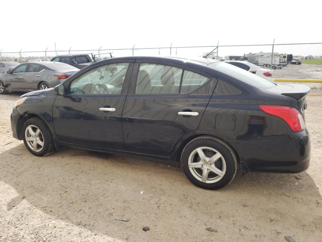 2016 NISSAN VERSA S - Фото 2
