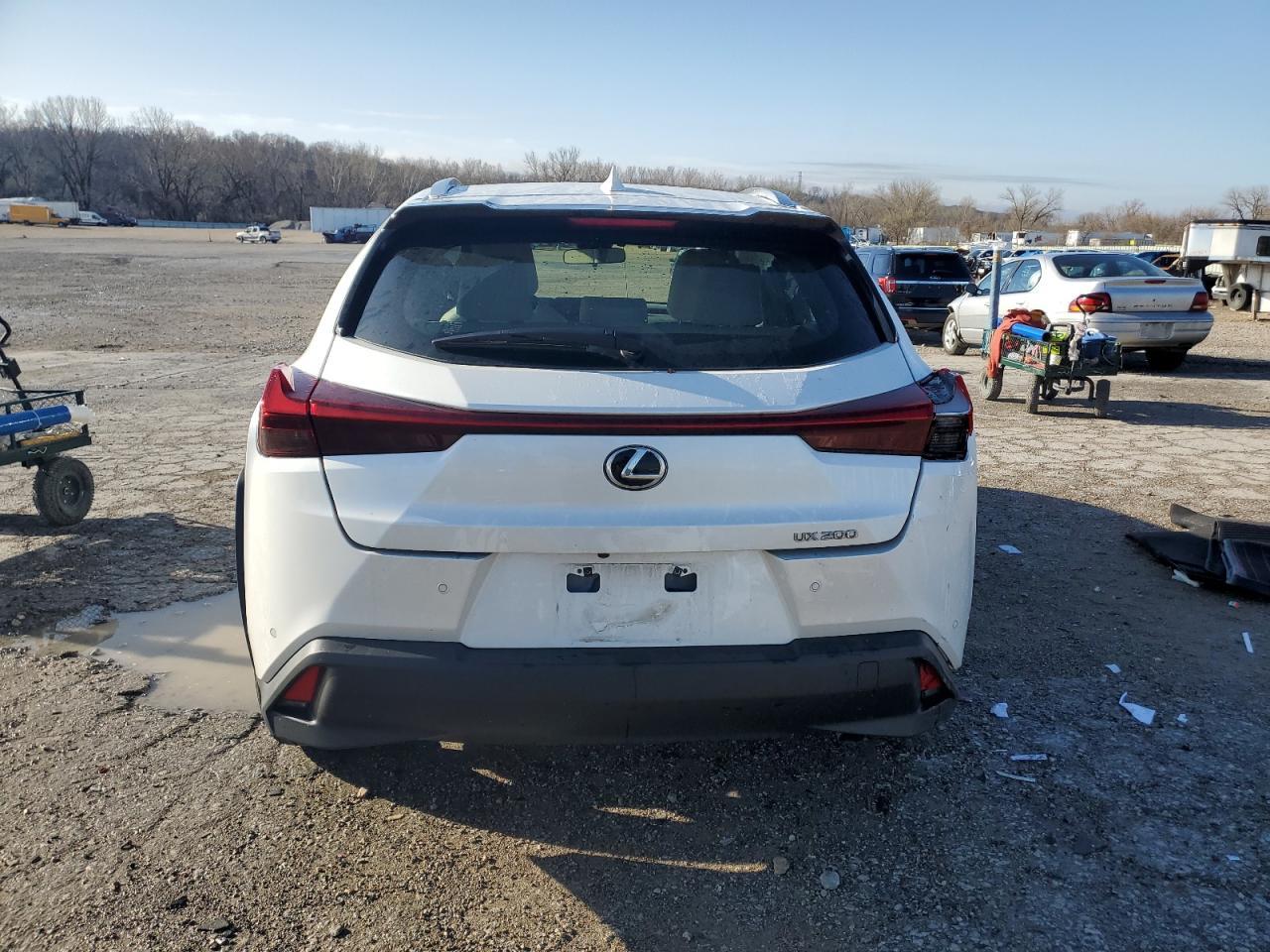 2022 LEXUS UX 200 BAS - Фото 6