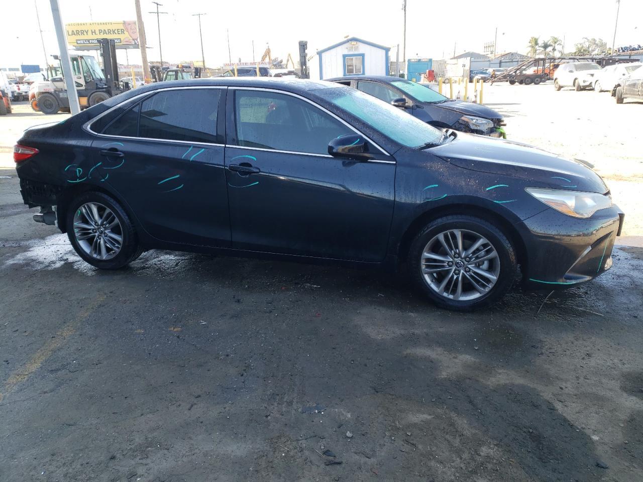 2016 TOYOTA CAMRY LE - Фото 4