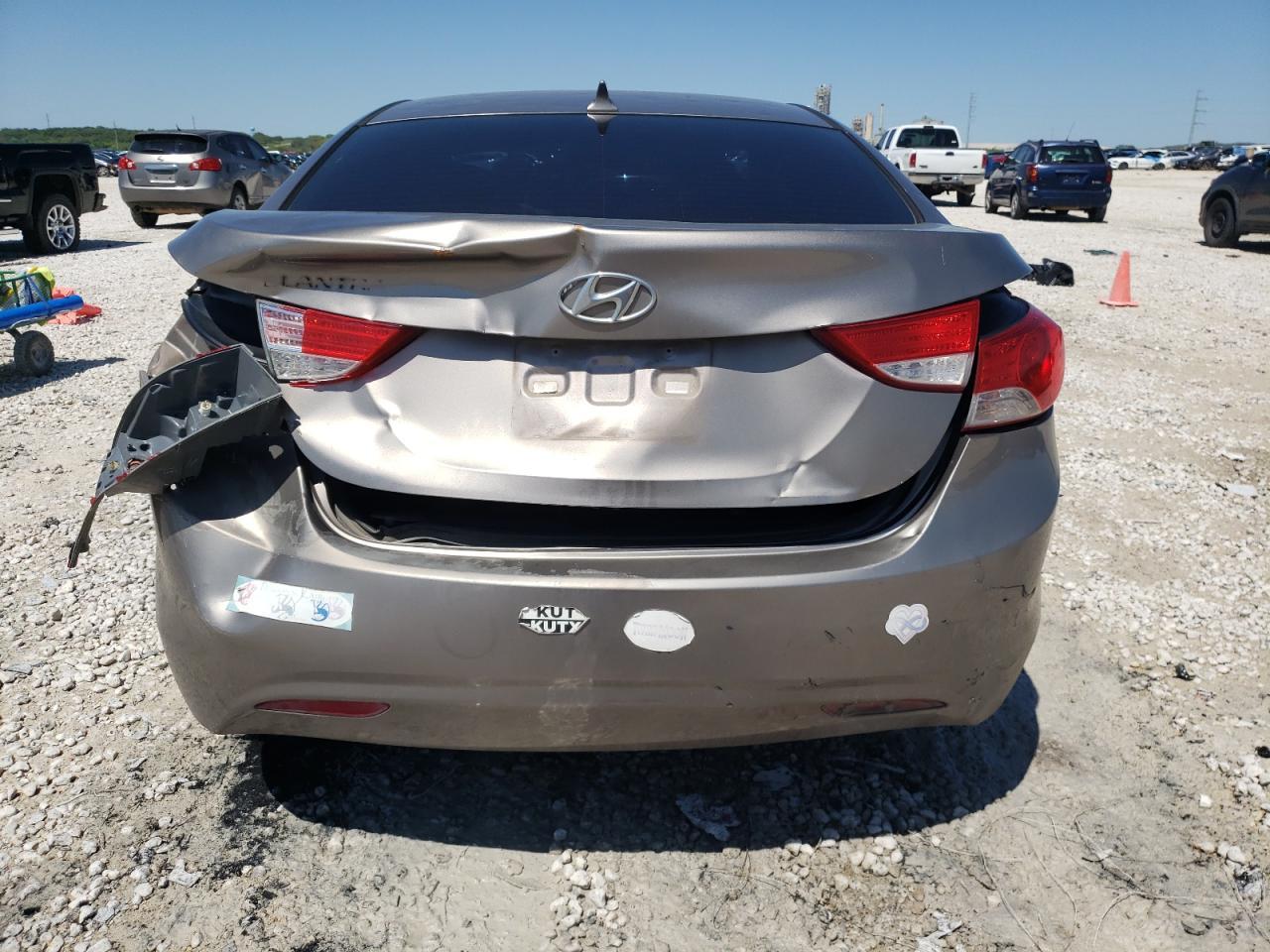 2011 HYUNDAI ELANTRA GL - Image 6