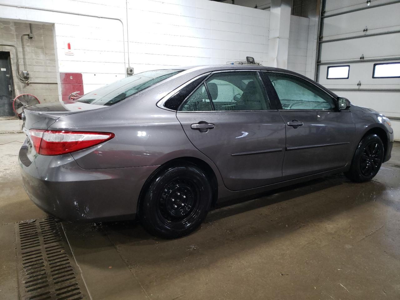 2017 TOYOTA CAMRY LE - Image 3
