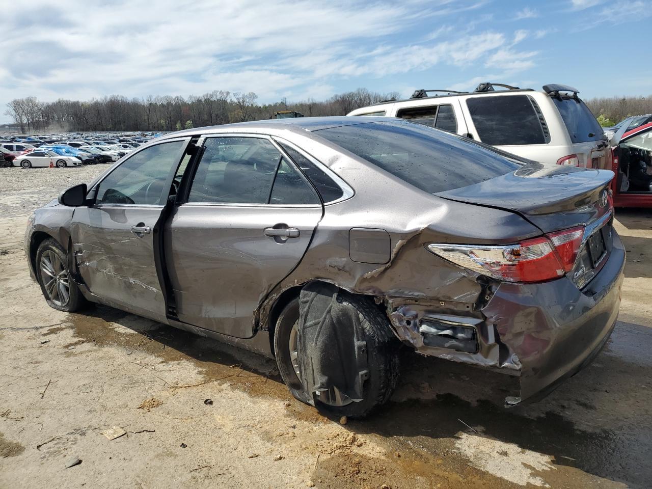 2017 TOYOTA CAMRY LE - Image 2