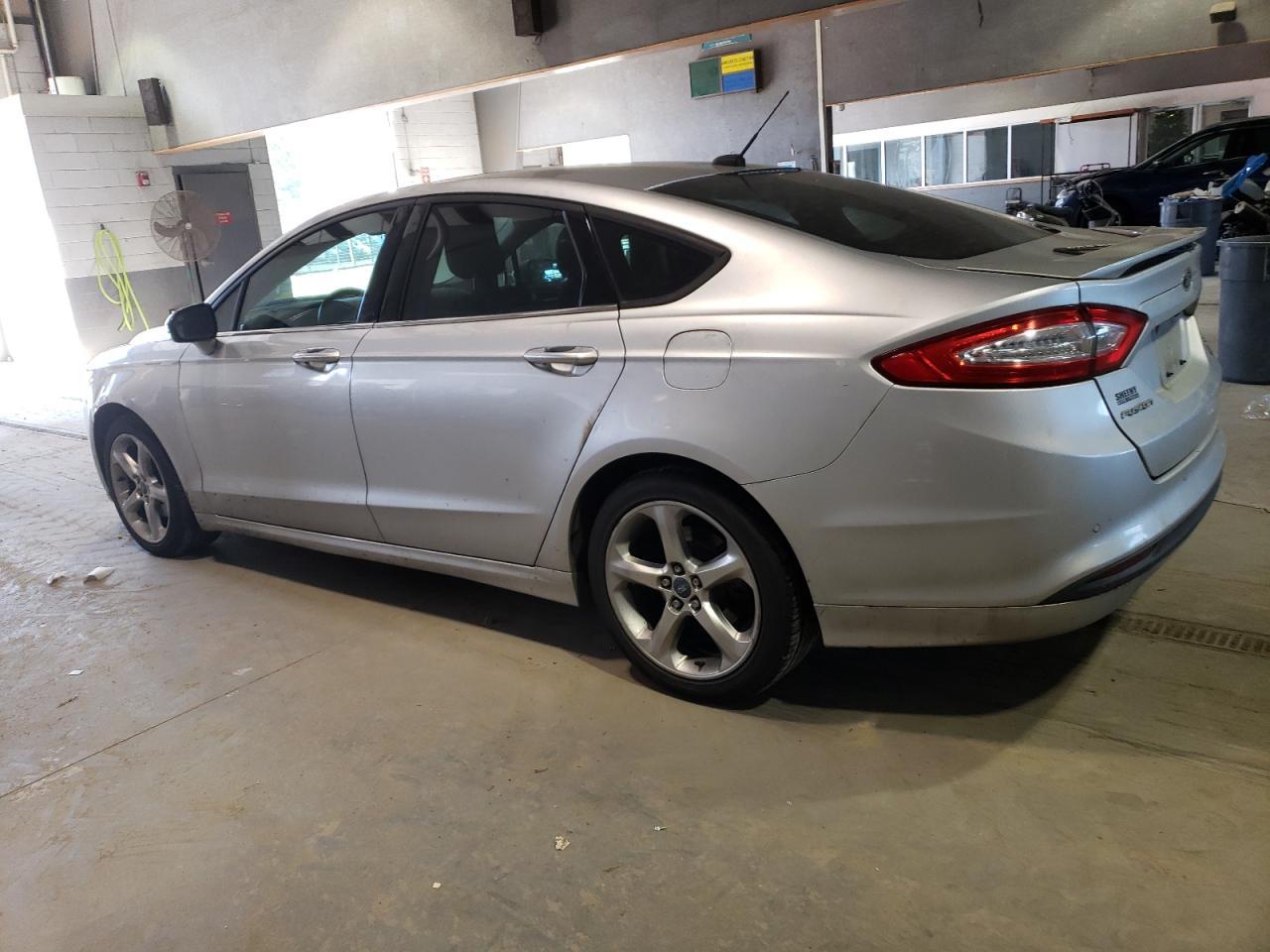 2013 FORD FUSION SE - Image 2