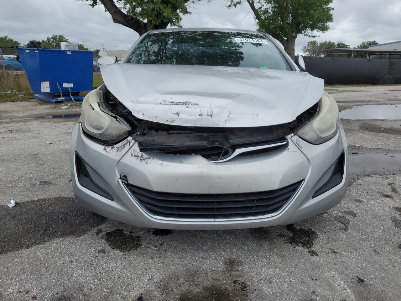2015 HYUNDAI ELANTRA SE - Image 5