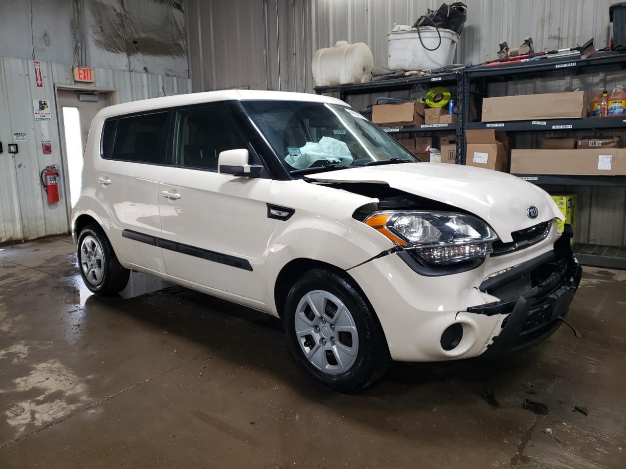 2013 KIA SOUL - Image 4