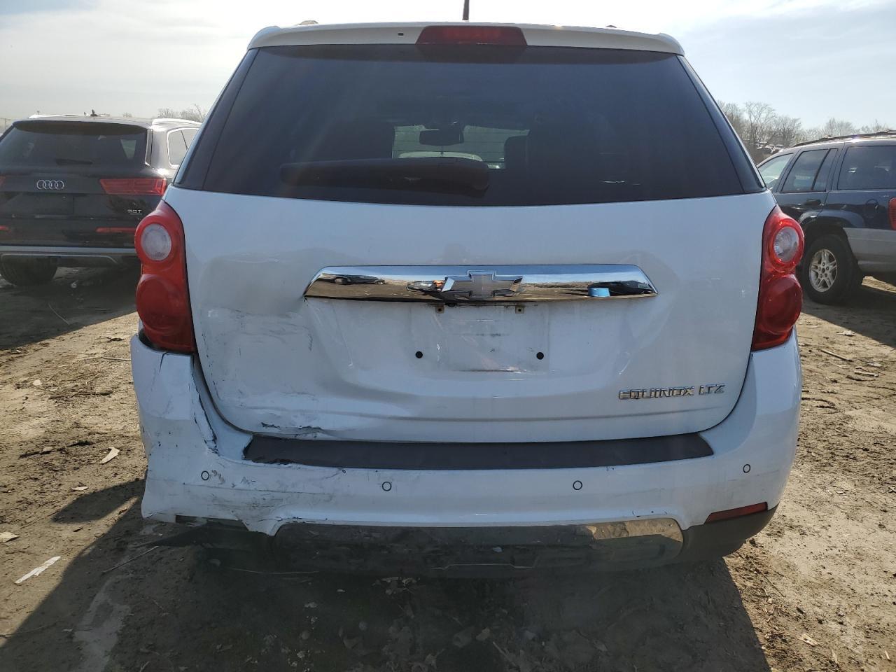 2011 CHEVROLET EQUINOX LT - Image 6