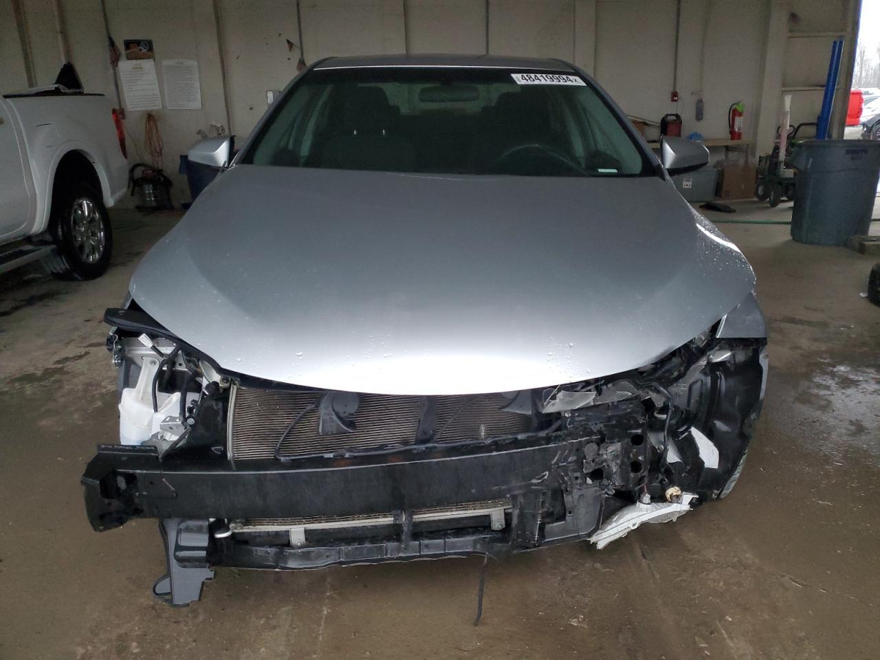2017 TOYOTA CAMRY LE - Image 5