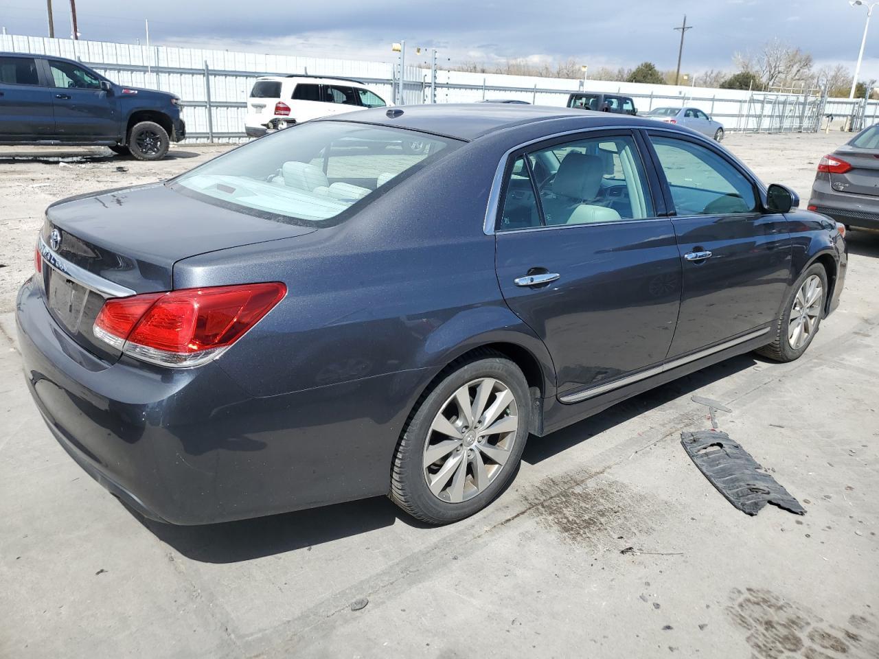 2011 TOYOTA AVALON BAS - Фото 3