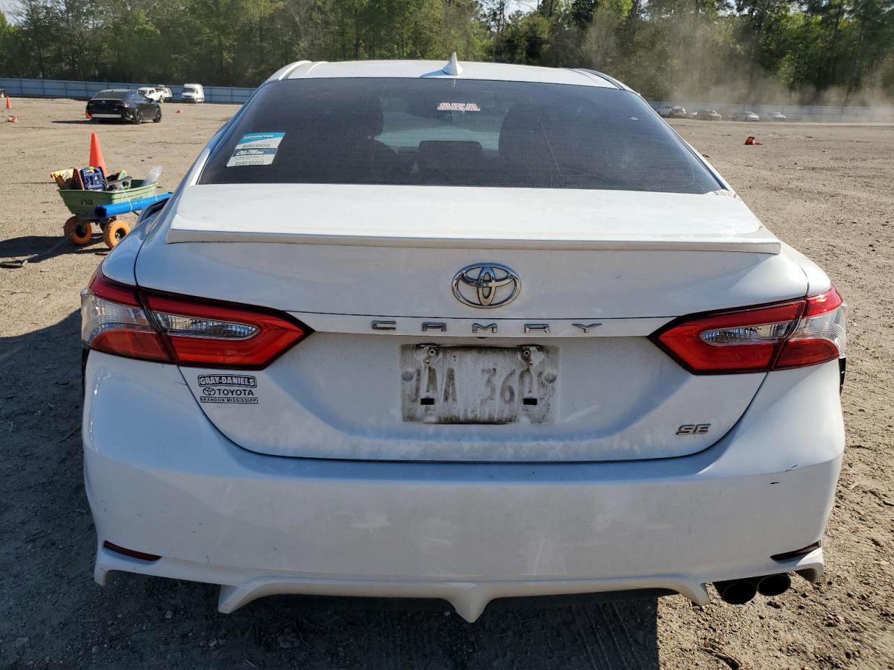 2019 TOYOTA CAMRY L - Фото 6