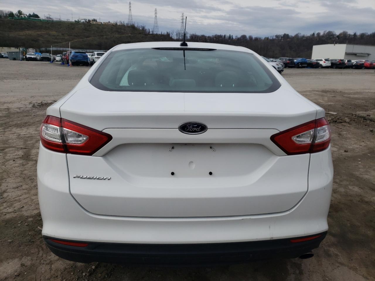 2013 FORD FUSION S - Image 6