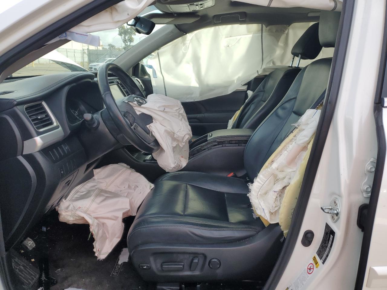 2015 TOYOTA HIGHLANDER - Фото 7