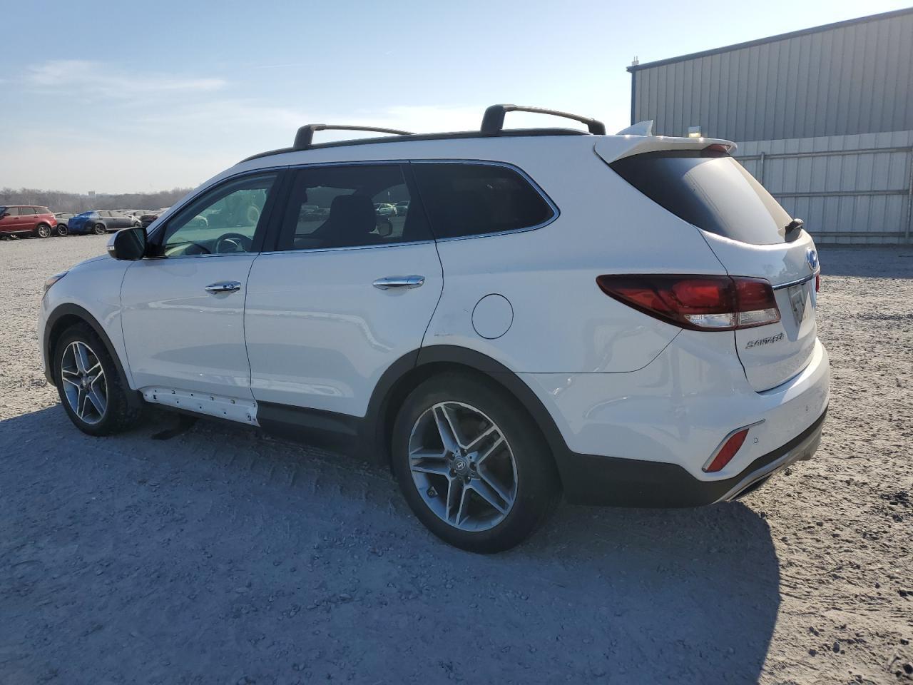 2017 HYUNDAI SANTA FE S - Image 2
