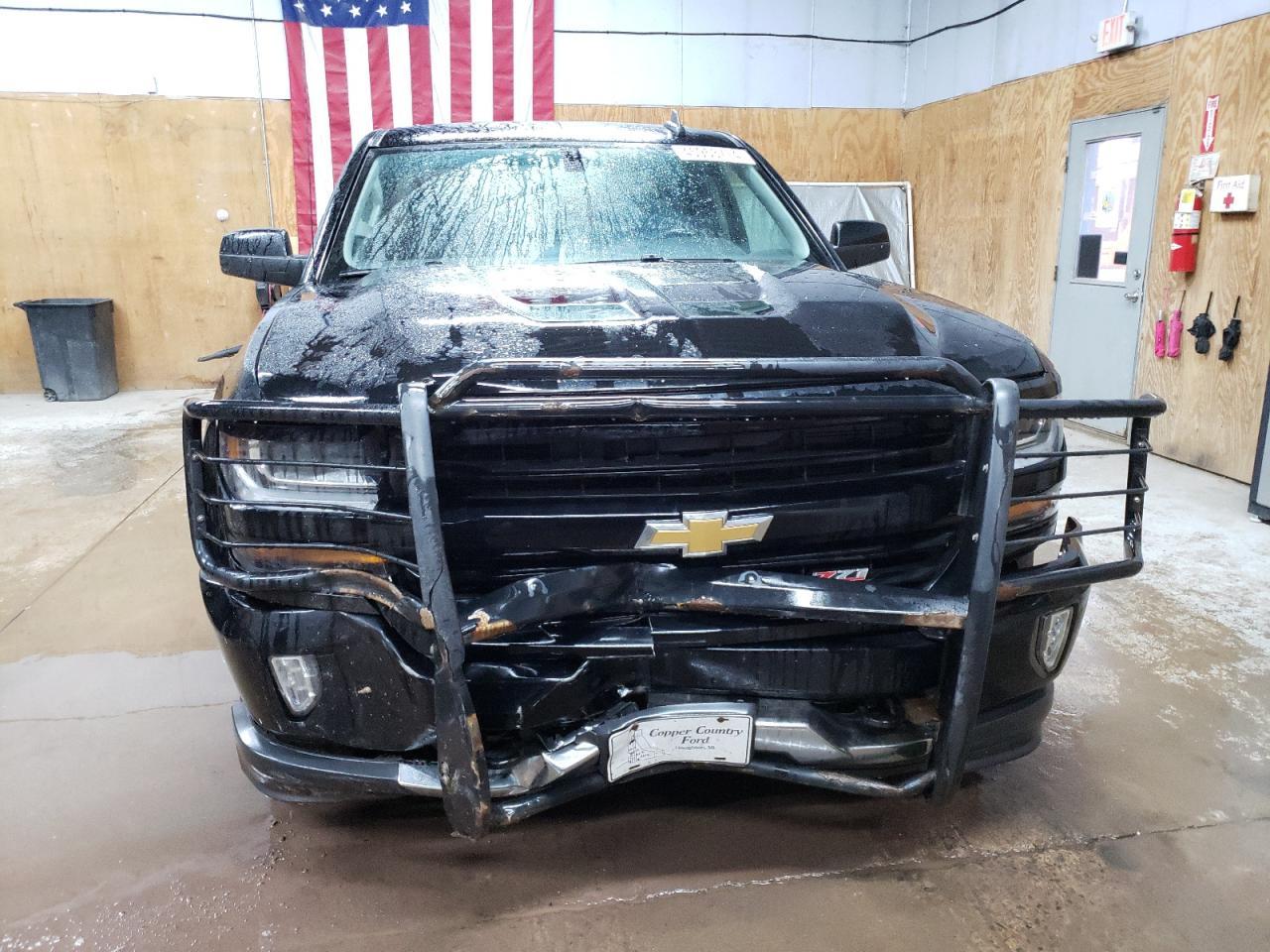 2017 CHEVROLET SILVERADO - Image 5