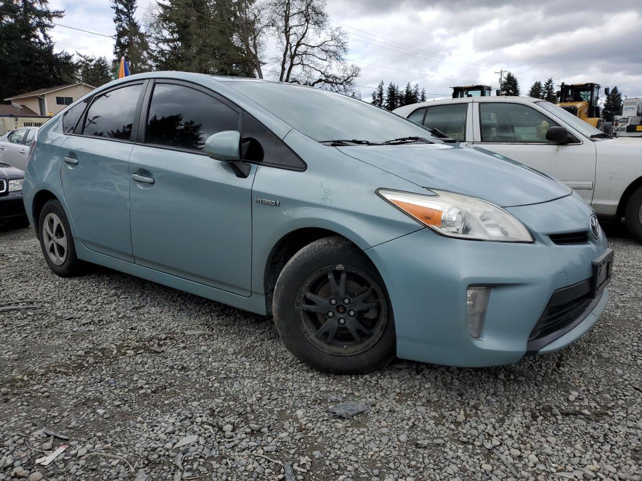 2015 TOYOTA PRIUS - Image 4