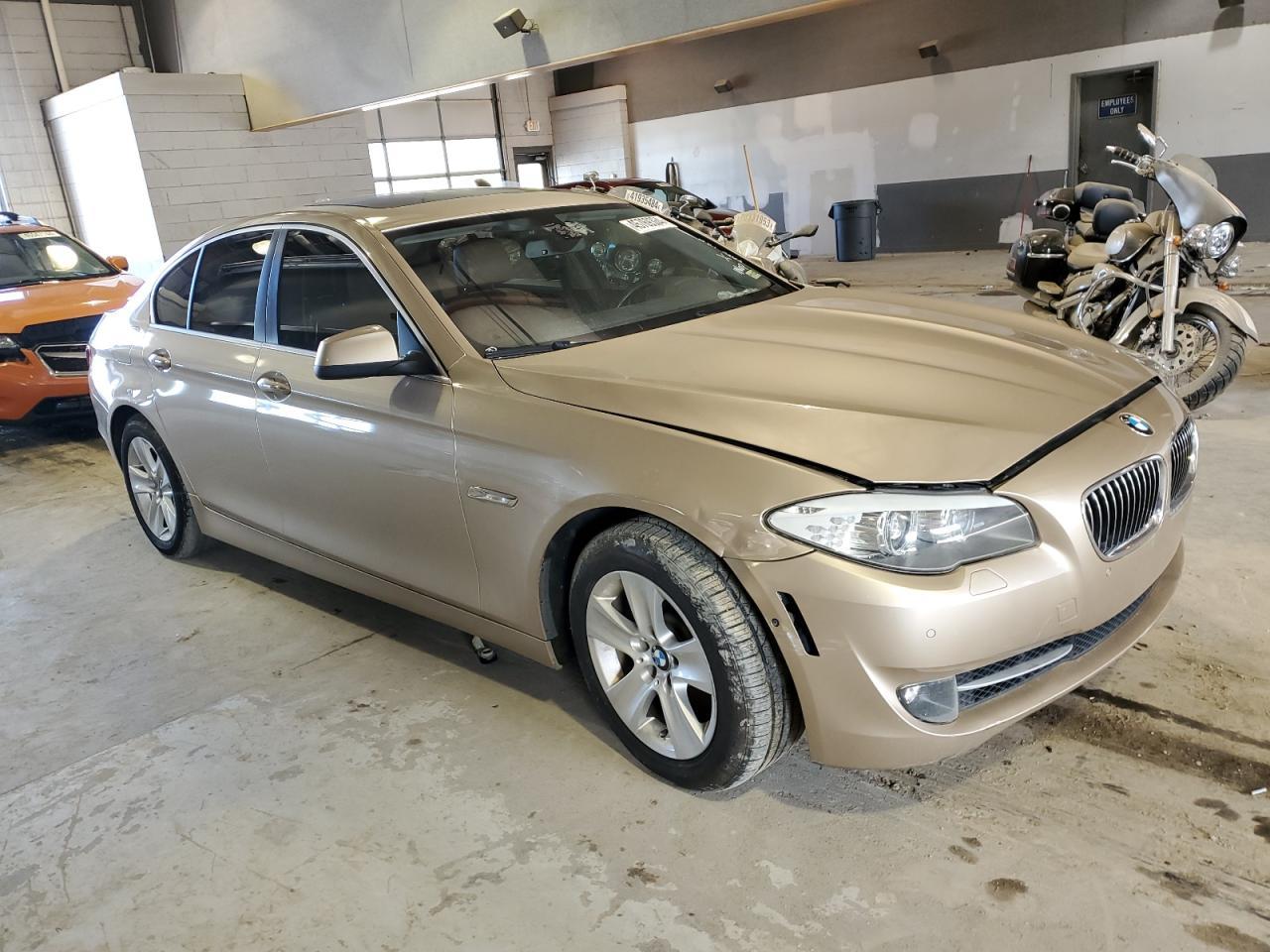 2013 BMW 528 XI - Фото 4
