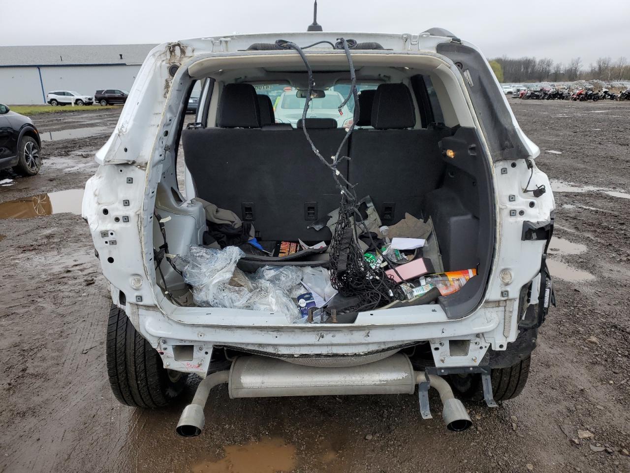 2017 FORD ESCAPE SE - Фото 6