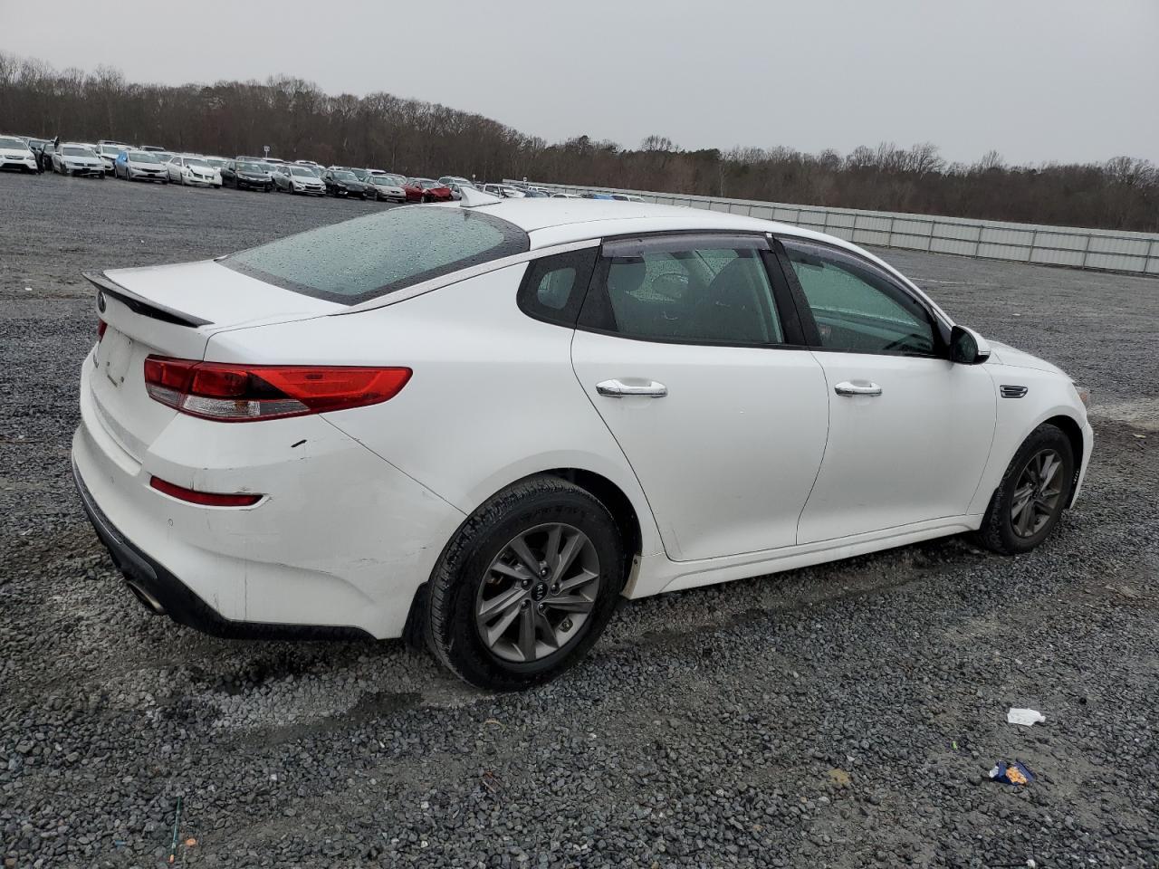 2020 KIA OPTIMA LX - Фото 3