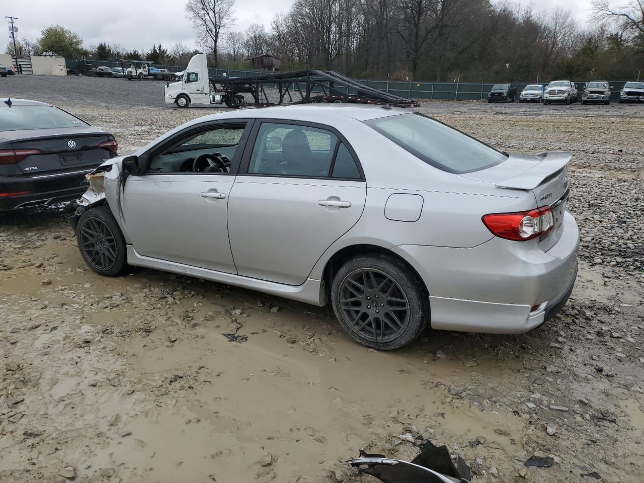 2013 TOYOTA COROLLA BA - Фото 2